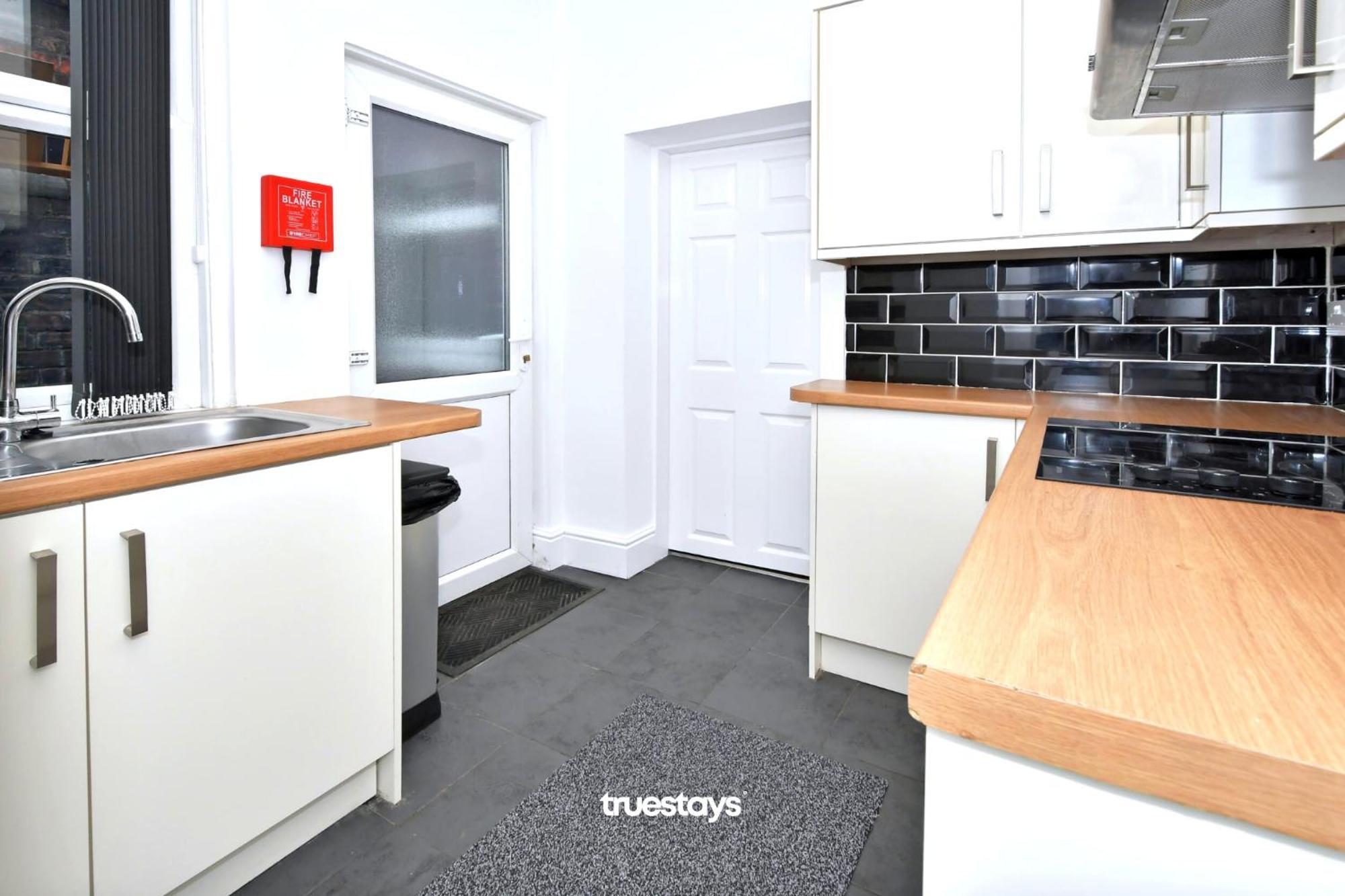 Gilman House By Truestays - 4 Bedroom House In Stoke-On-Trent Etruria Exterior foto